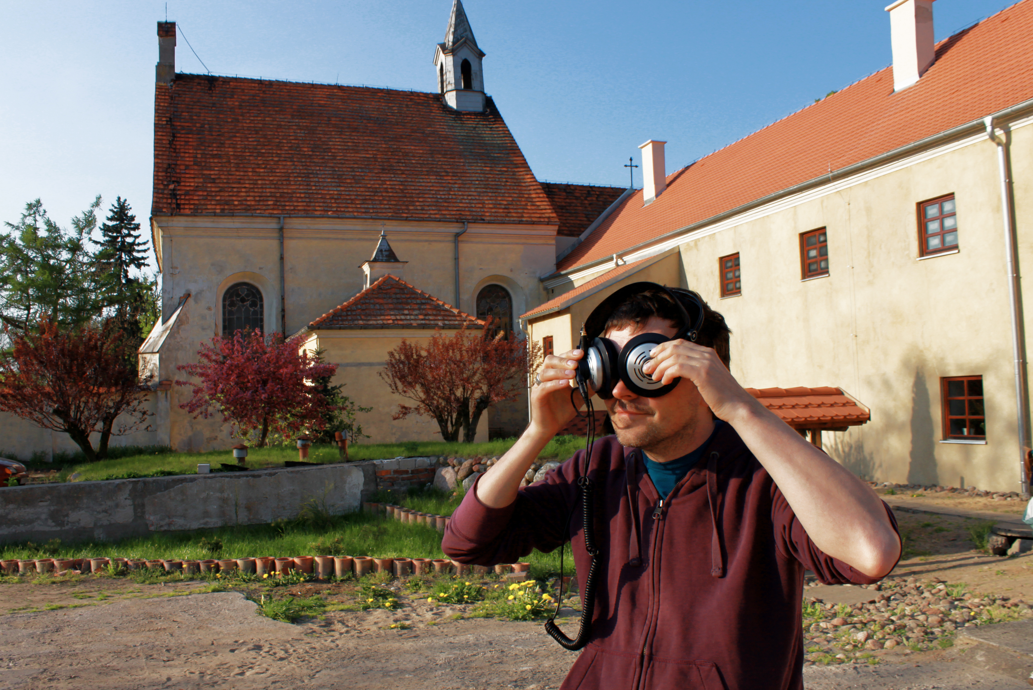 Krzysztof Topolski. Co słychać w prądzie - warsztaty słuchania i tworzenia dźwięków