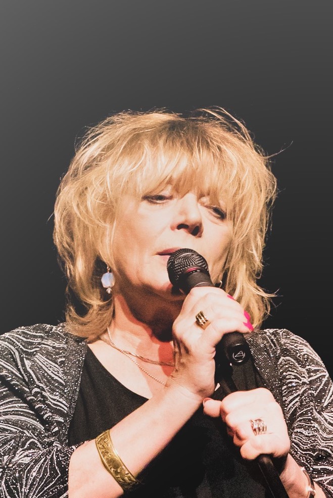 "Ratuj się kto może..." - koncert Doroty Stalińskiej